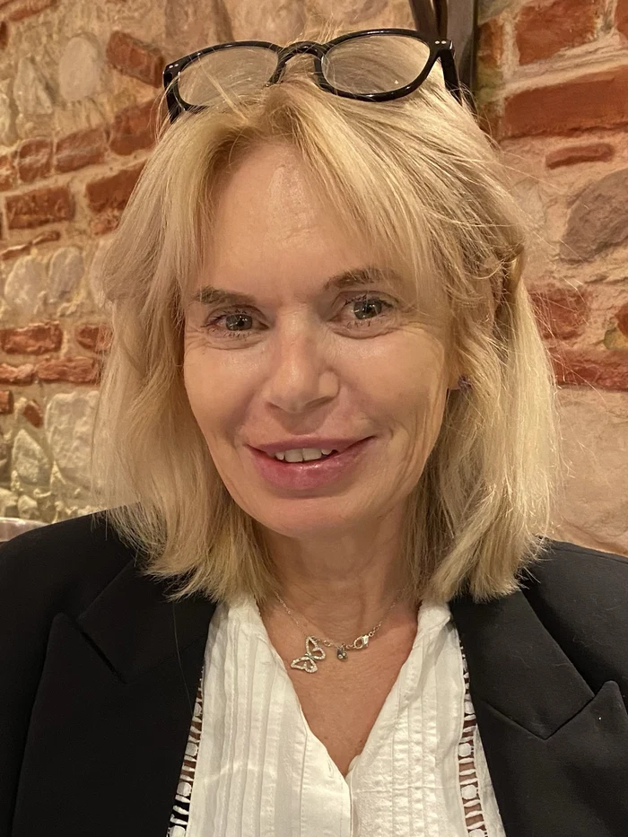 Portrait de Sylvie Baills, fondatrice de Synergie Vitale